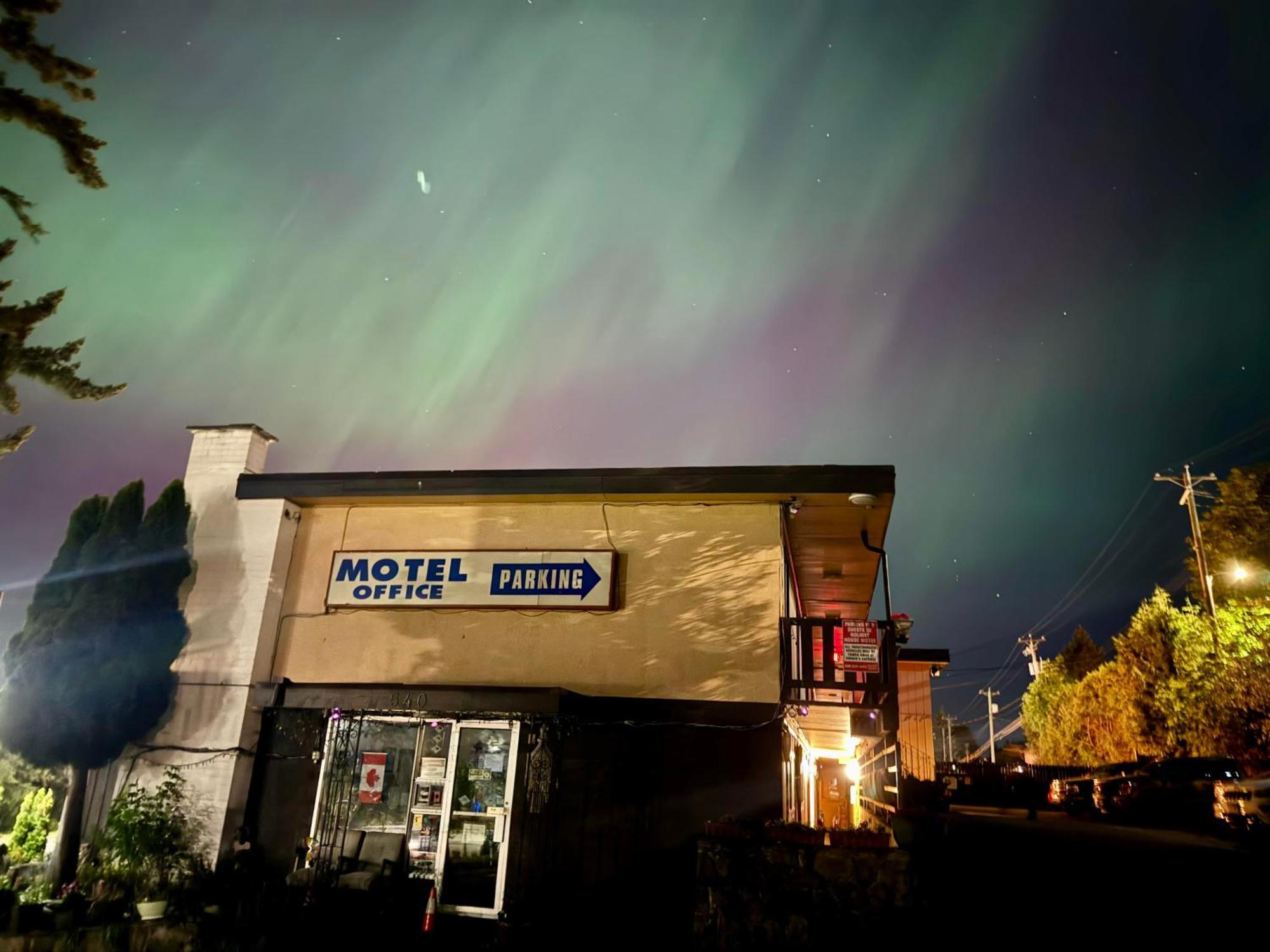Holiday House Motel Ледисмит Экстерьер фото