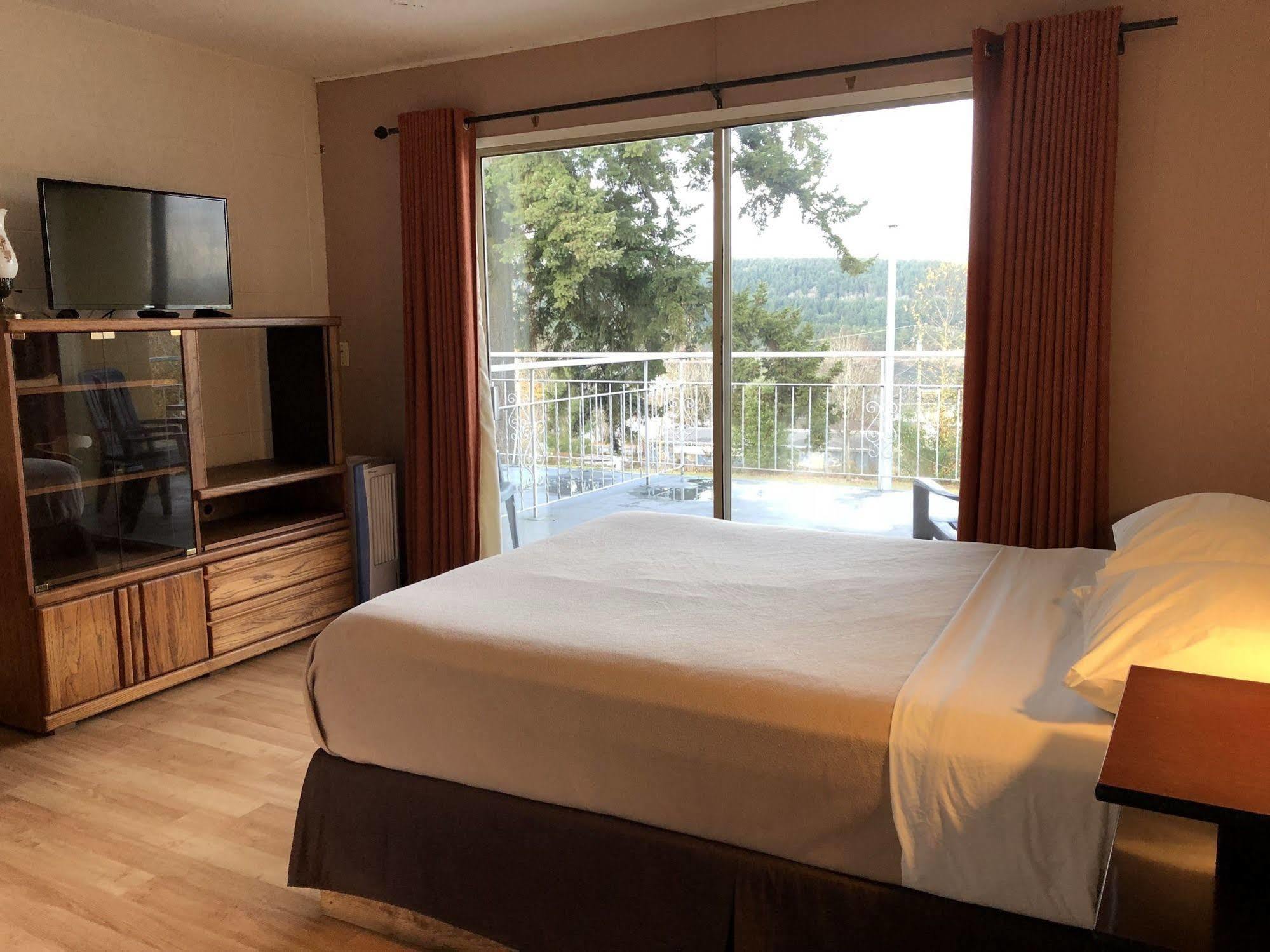 Holiday House Motel Ледисмит Экстерьер фото