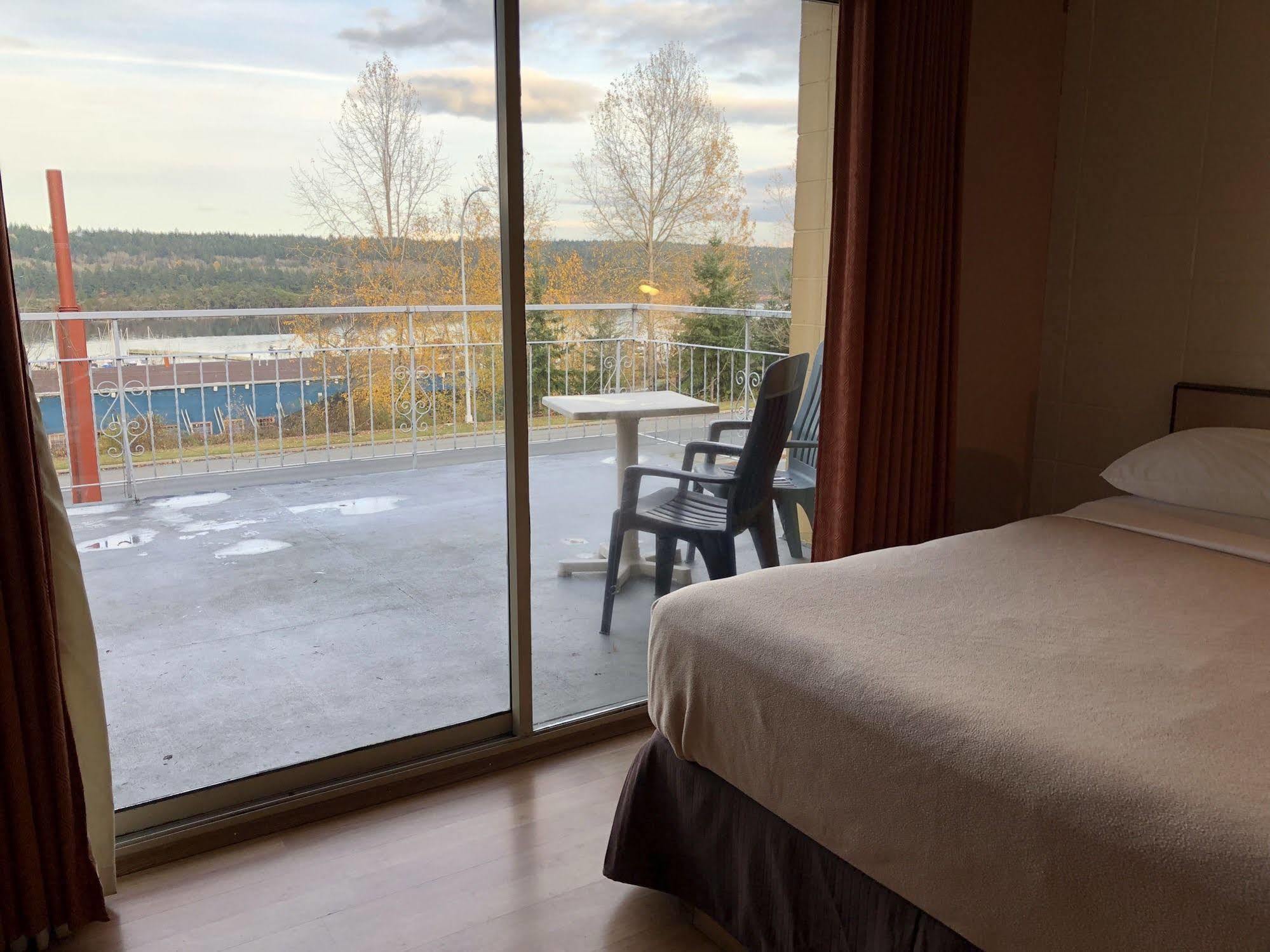 Holiday House Motel Ледисмит Экстерьер фото